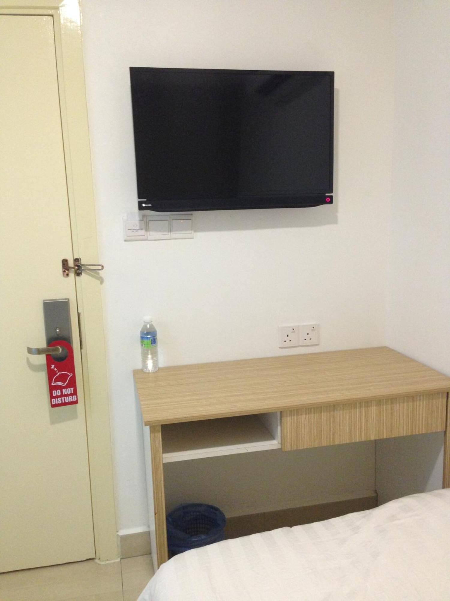 Crystal Garden Hotel - Seri Kembangan Værelse billede