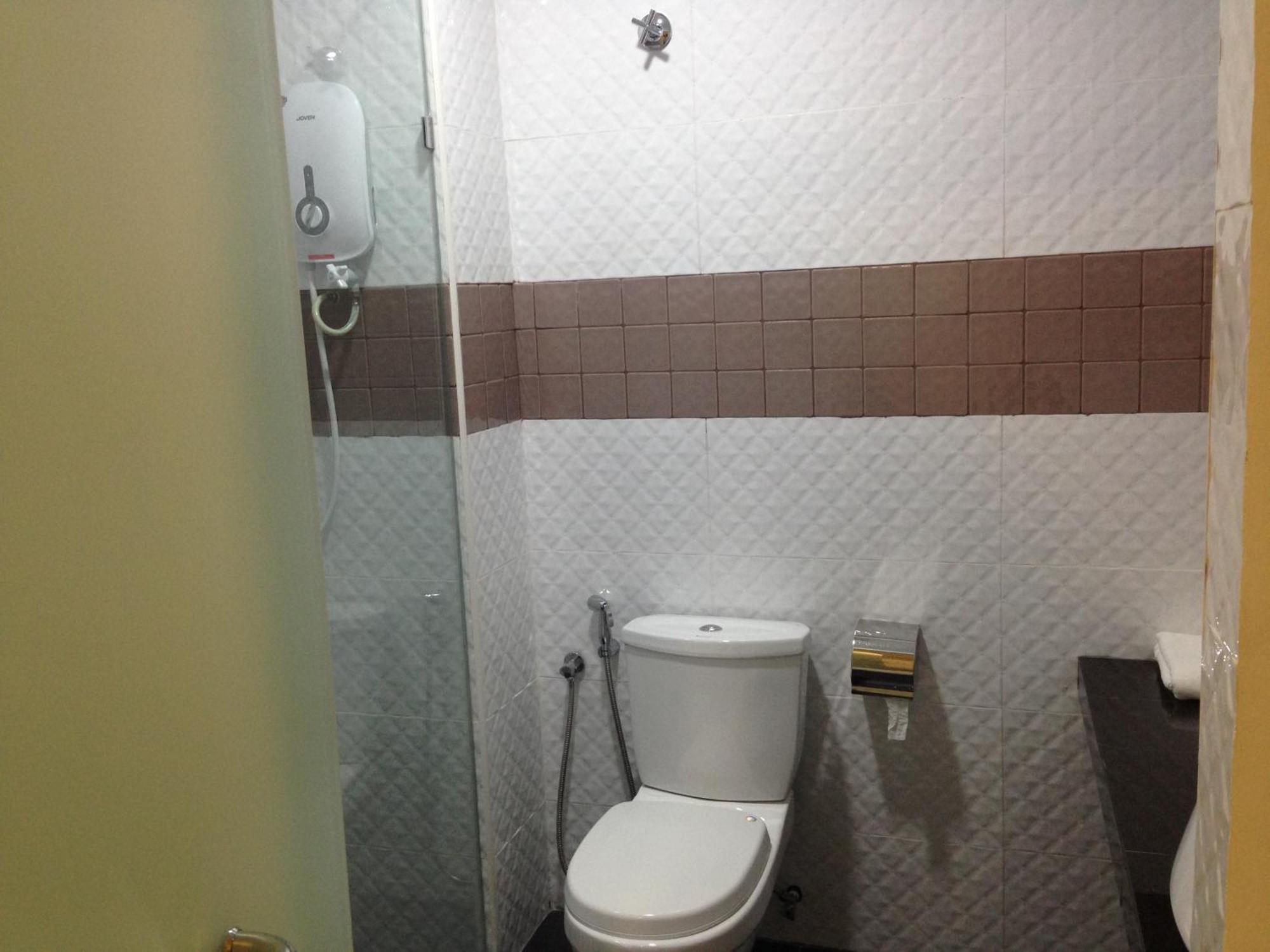 Crystal Garden Hotel - Seri Kembangan Værelse billede