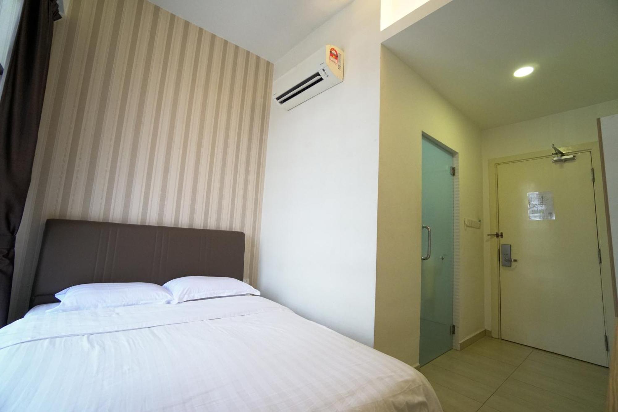 Crystal Garden Hotel - Seri Kembangan Eksteriør billede